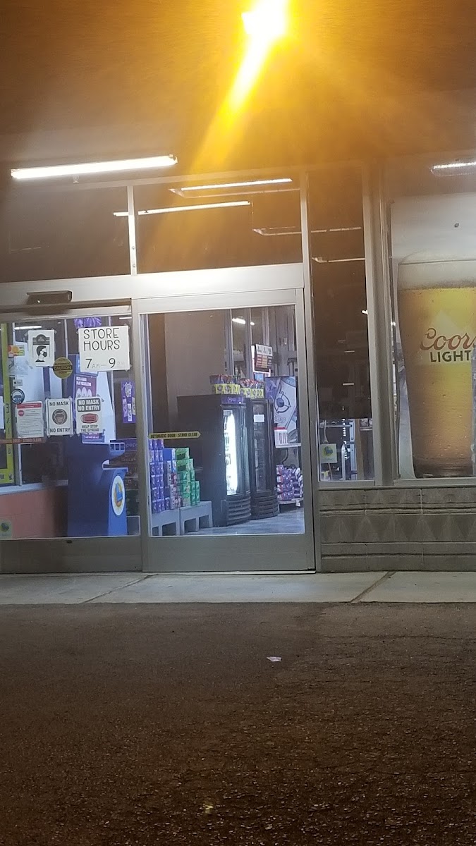 Arbuckle Food Center